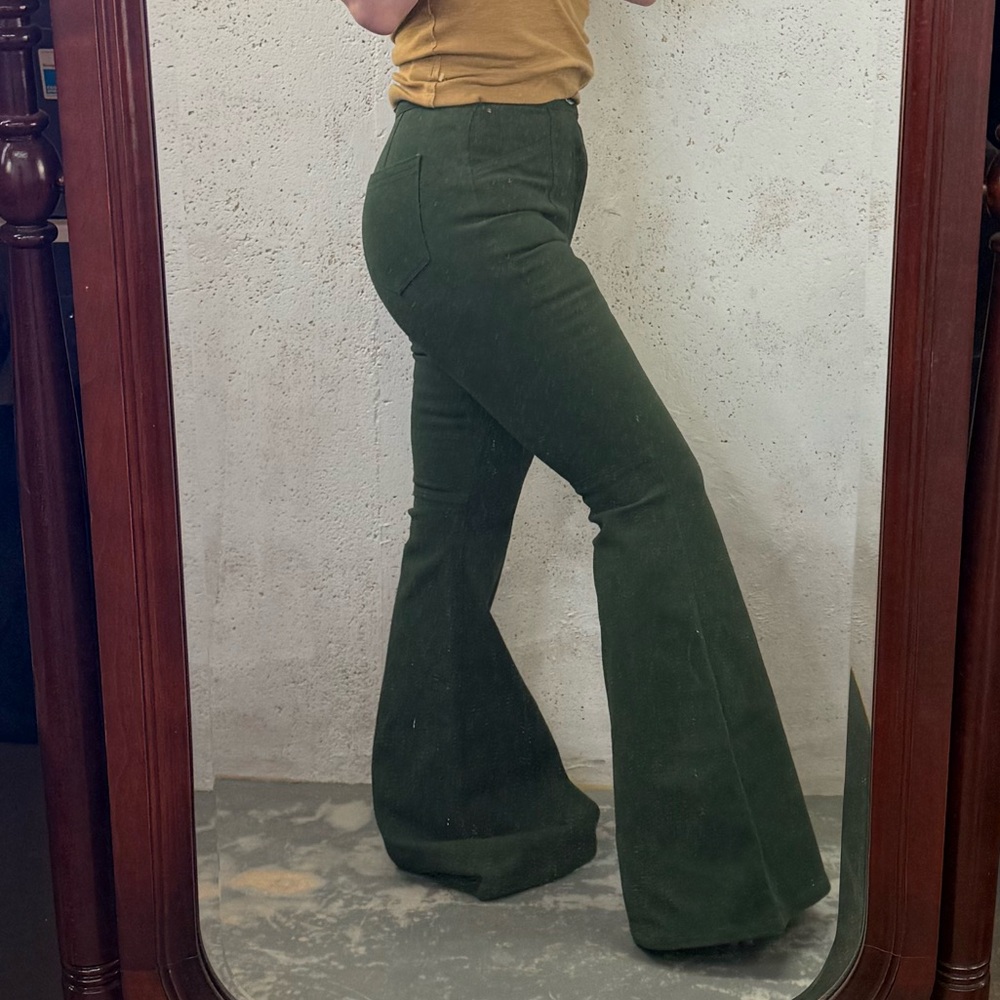 Flying Tomato Green Wide Leg Bell Bottom Flare Pants New With Tags Size Small - Picture 4 of 12